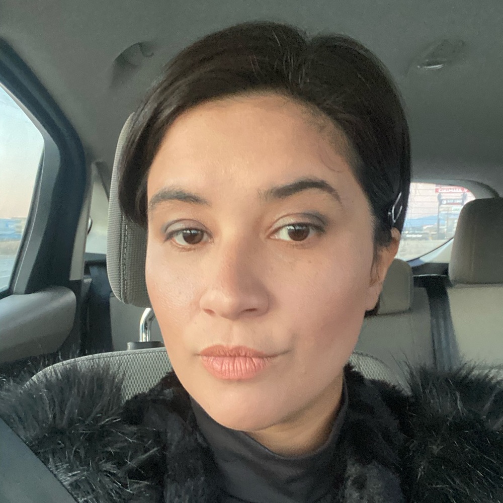 Meet your Posher, Gabriela